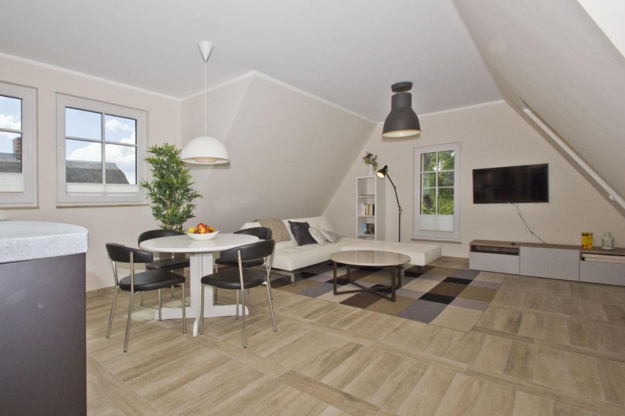 Ferienhaus Auszeit Fewo 03 - Dachterrasse, Ruhige Lage Middelhagen Eksteriør billede